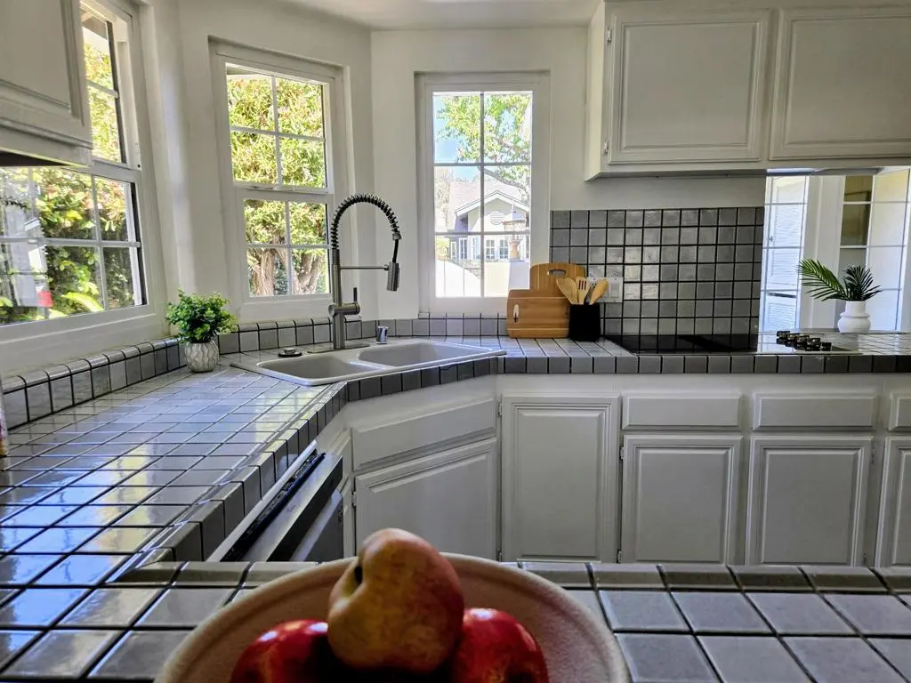 586 Southbridge, Encinitas, CA — listing photo 1