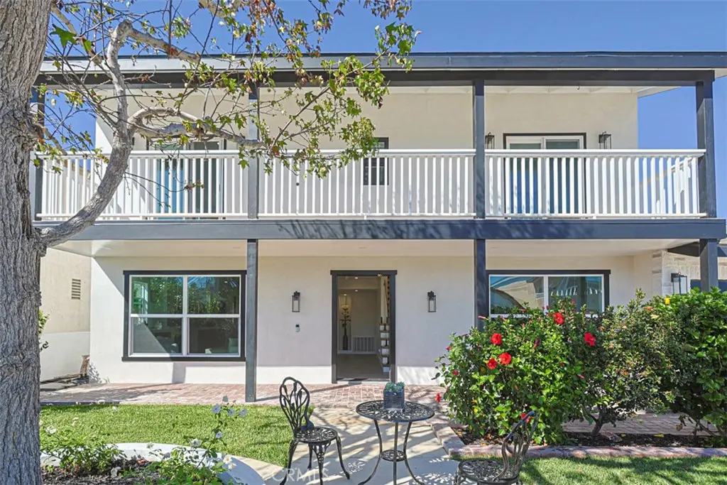 8331 Snowbird Drive, Huntington Beach, CA — listing photo 1