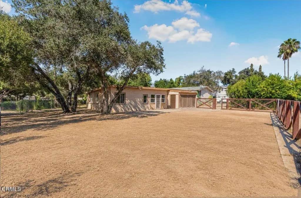 301 Riverside Road, Oak View, CA — listing photo 1