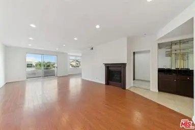 1508 Greenfield Avenue 307, Los Angeles, CA — listing photo 1