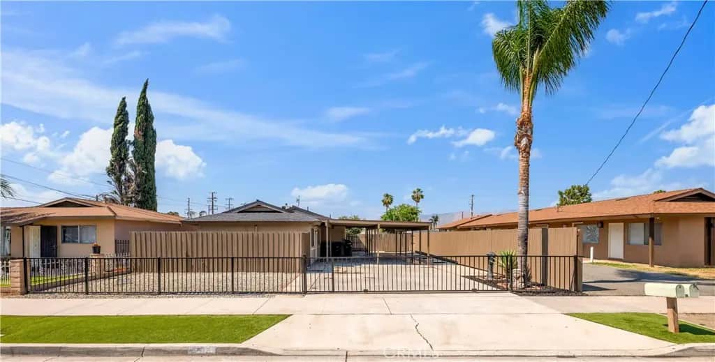 470 W Kimball, Hemet, CA — listing photo 1