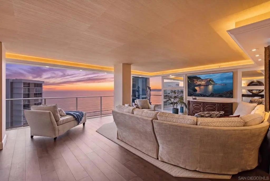 1710 Avenida del Mundo 1501, Coronado, CA — listing photo 1