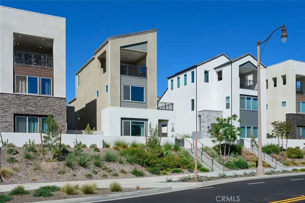 426 Treble, Irvine, CA — listing photo 1
