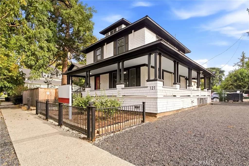 121 W 1st, Chico, CA — listing photo 1