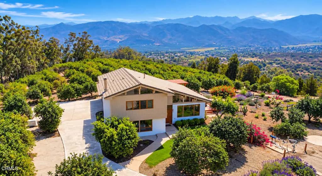 6860 Worth Way, Camarillo, CA — listing photo 1