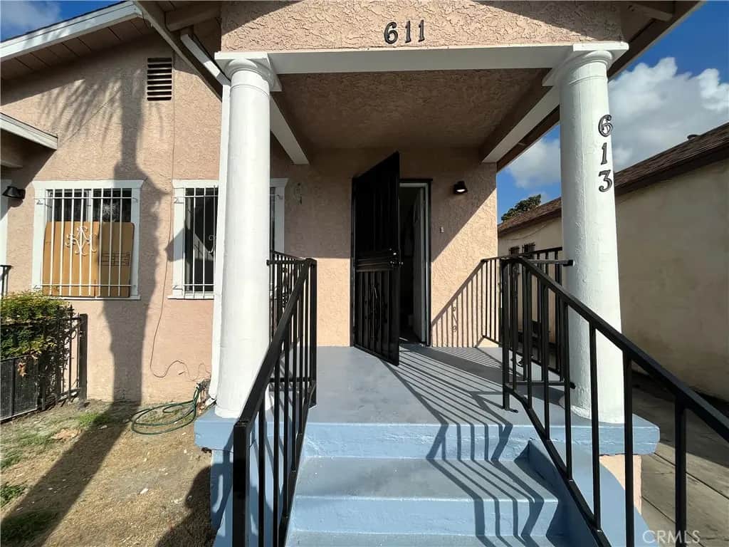 611 W 57th, Los Angeles, CA — listing photo 1