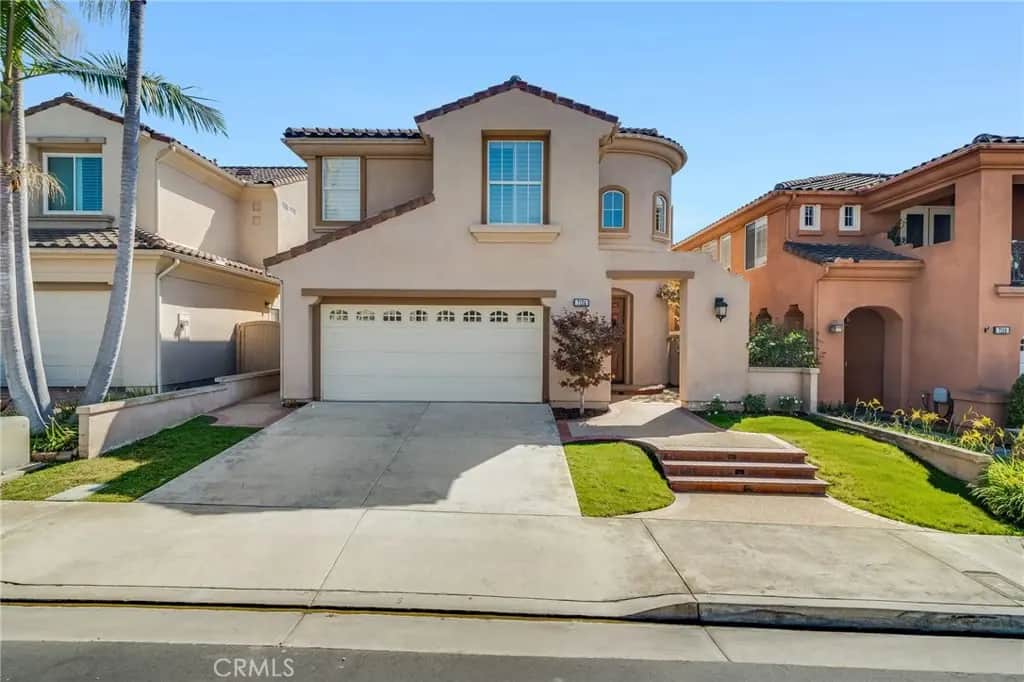 7124 Forest Glen Drive, Huntington Beach, CA — listing photo 1