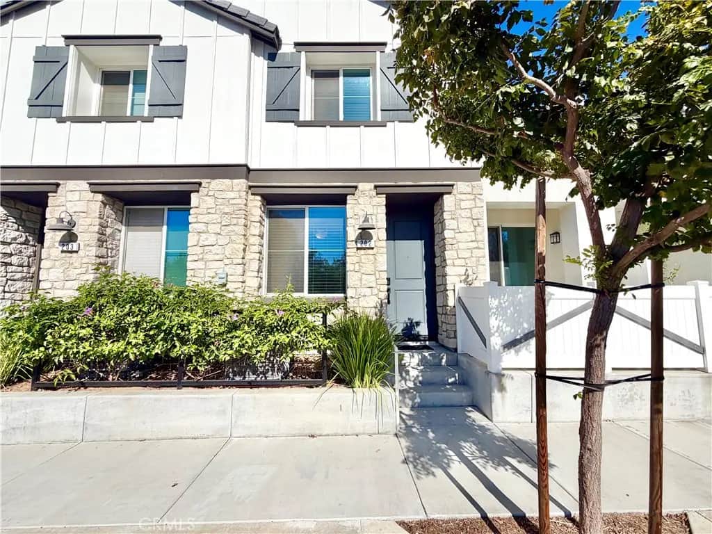 41974 Emelia Street 202, Murrieta, CA — listing photo 1