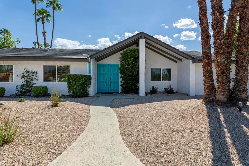 2963 E Orella Circle, Palm Springs, CA — listing photo 1