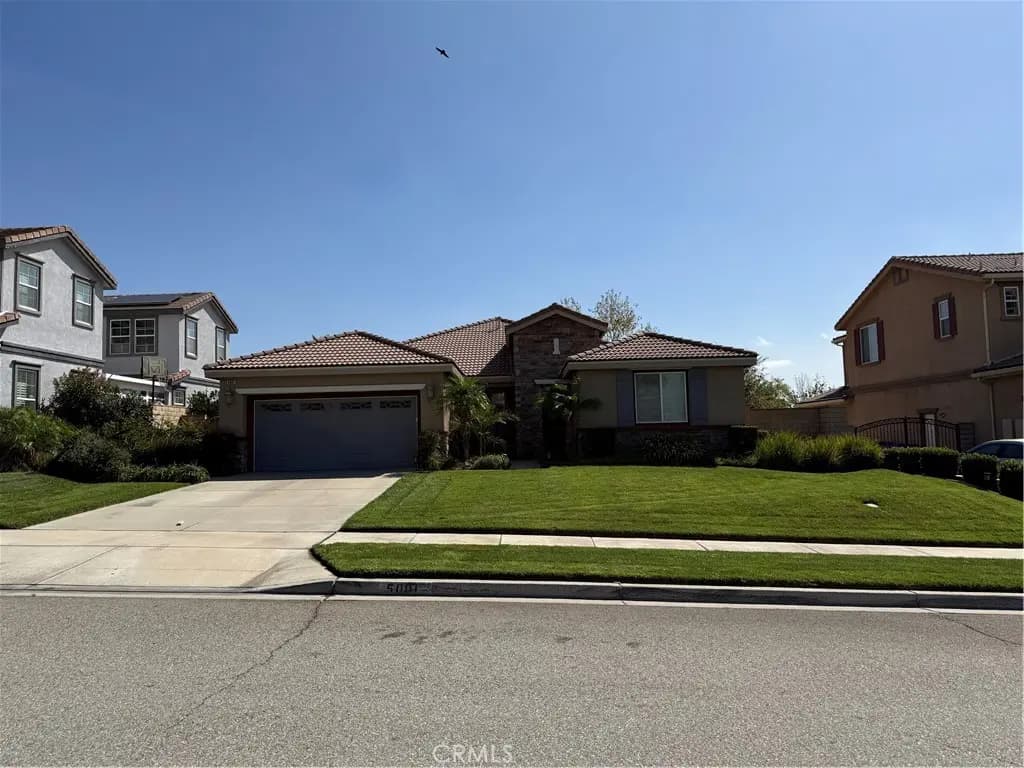 5001 La Sarre, Fontana, CA — listing photo 1