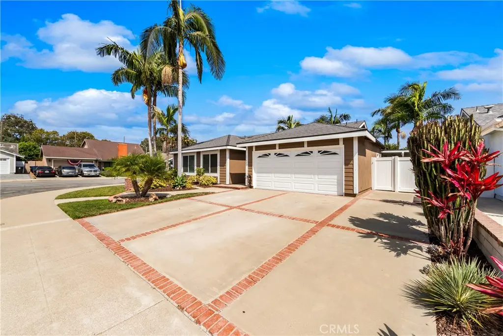 17042 Friml Lane, Huntington Beach, CA — listing photo 1