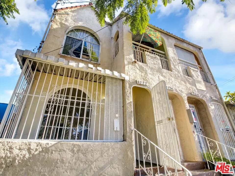 4222 Hooper Avenue, Los Angeles, CA — listing photo 1
