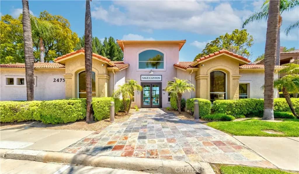 2400 Del Mar Way #207, Corona, CA — listing photo 1