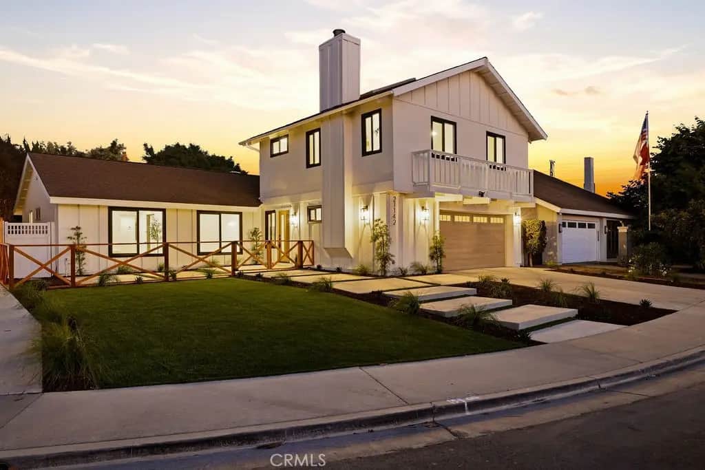 21142 Brookhurst Street, Huntington Beach, CA — listing photo 1