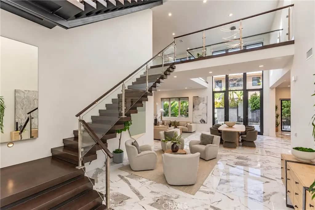 61 Iluna, Irvine, CA — listing photo 1