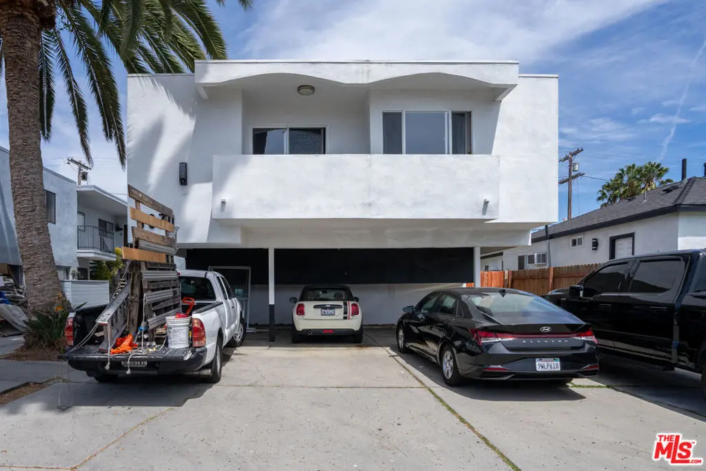 3670 Greenfield Avenue, Los Angeles, CA — listing photo 1