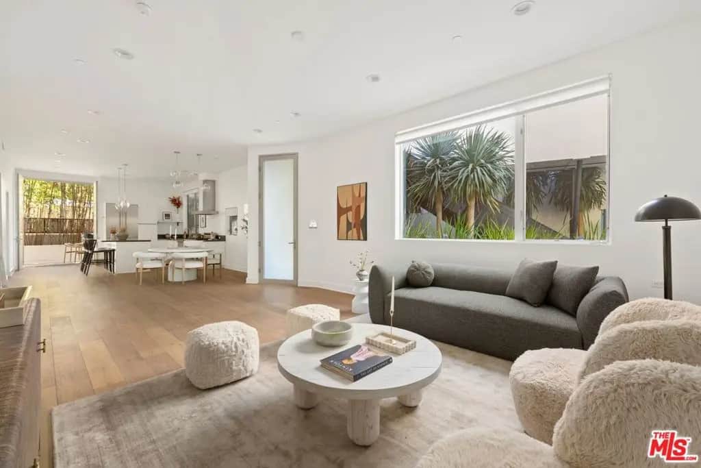 616 N Croft Avenue 2, West Hollywood, CA — listing photo 1