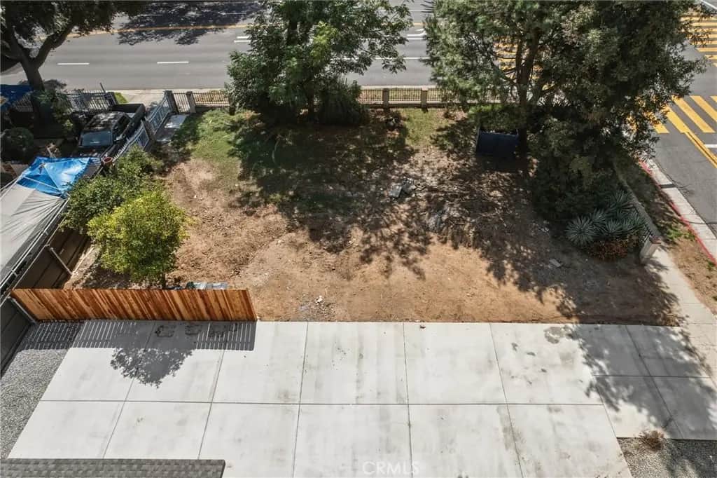 700 N El Molino Avenue, Pasadena, CA — listing photo 1