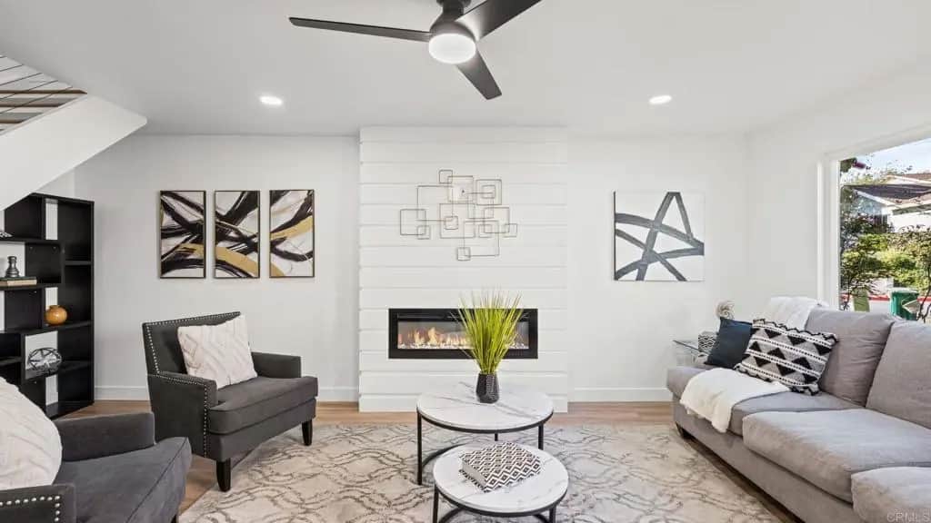 7833 Camino Huerta, San Diego, CA — listing photo 1