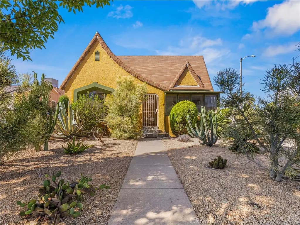 2001 W 84th, Los Angeles, CA — listing photo 1