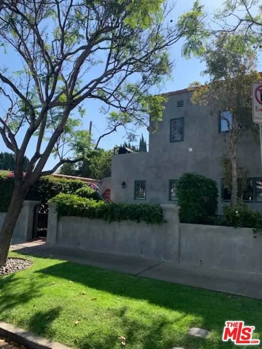 8585 AIRDROME Street, Los Angeles, CA — listing photo 1