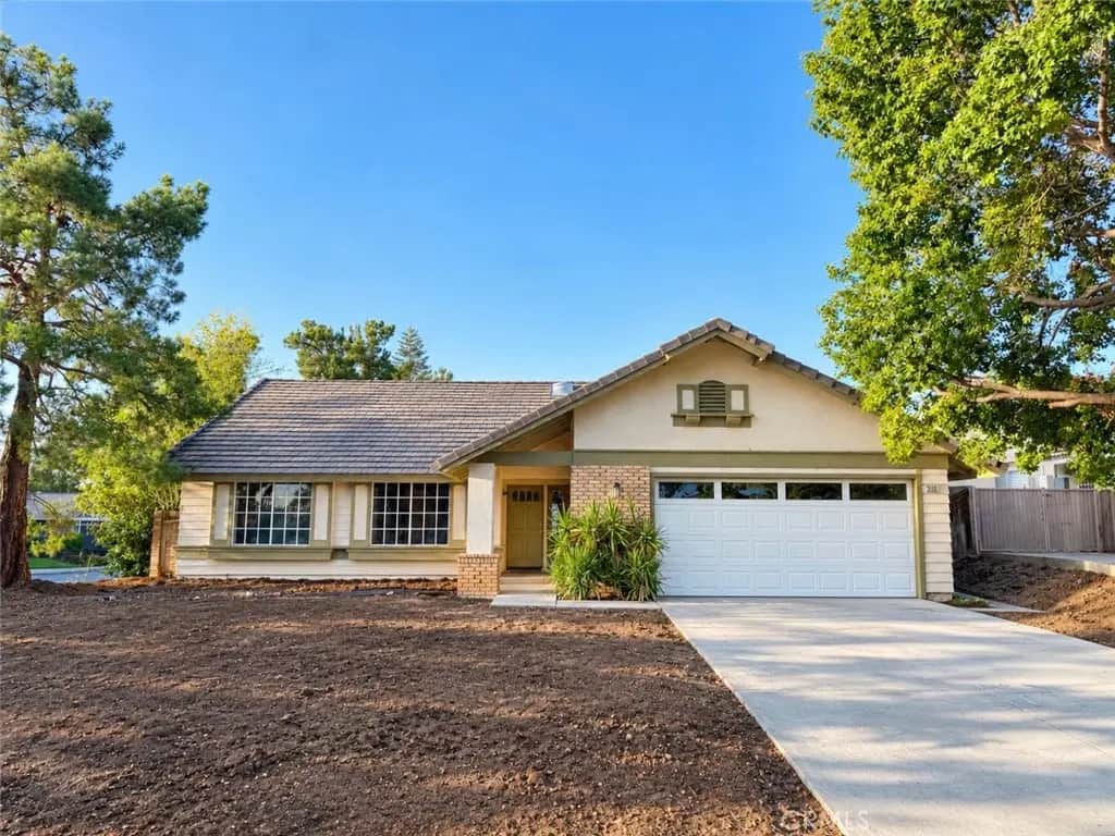 35368 Santa Maria, Yucaipa, CA — listing photo 1