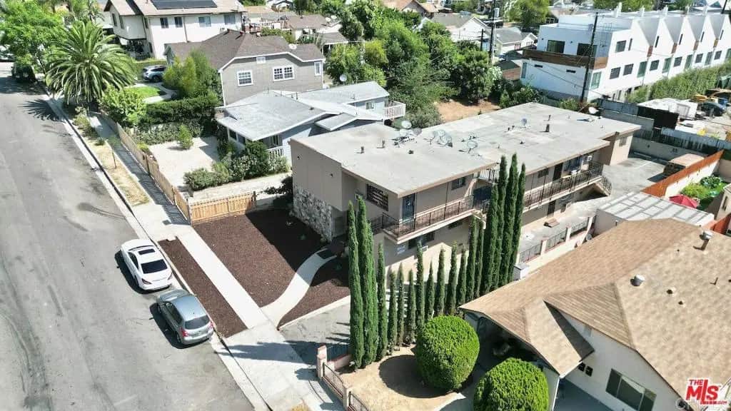 2677 Moss Avenue, Los Angeles, CA — listing photo 1