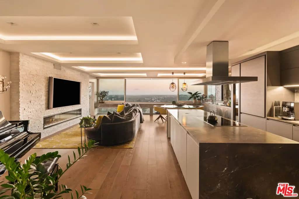 2220 Avenue Of The Stars 1901, Los Angeles, CA — listing photo 1
