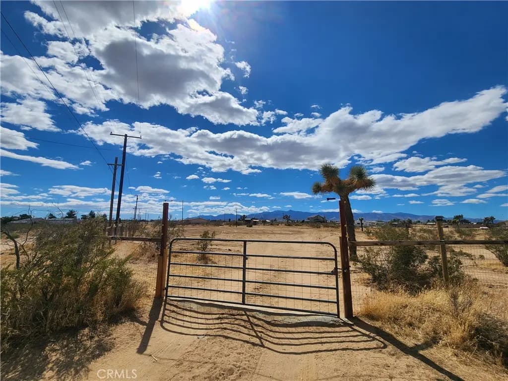 11972 Barbet Road, Phelan, CA — listing photo 1