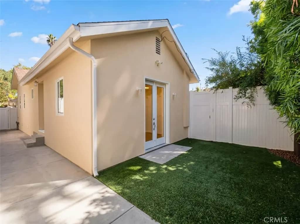 4615 1/2 Saloma Avenue, Sherman Oaks, CA — listing photo 1