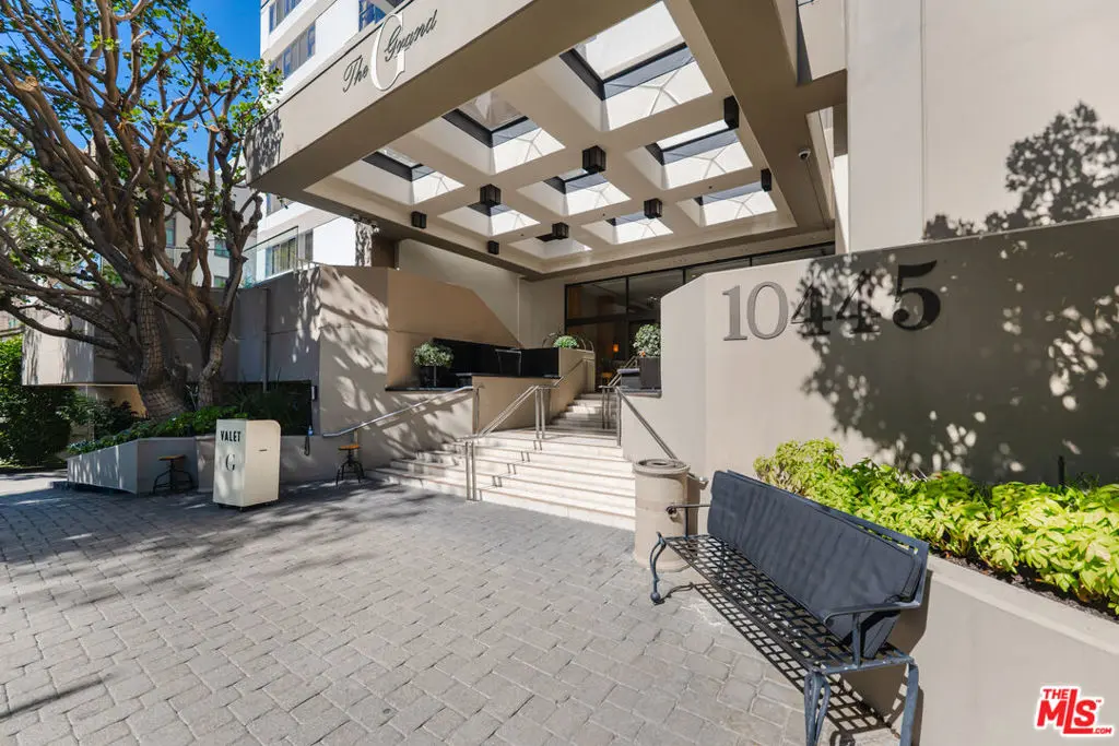 10445 Wilshire Boulevard 1402, Los Angeles, CA — listing photo 1