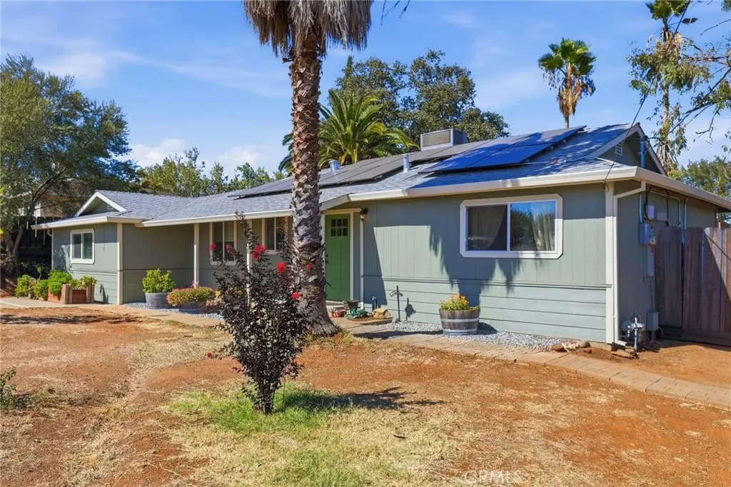 1708 Biggs Avenue, Oroville, CA — listing photo 1