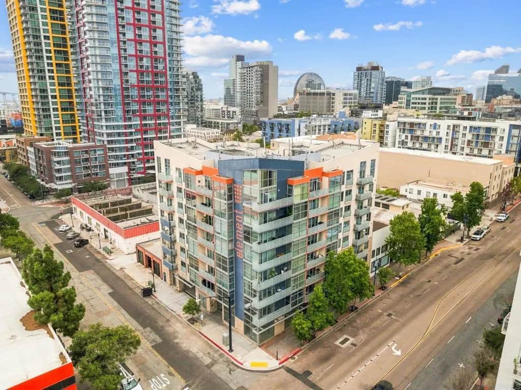 550 15th St 204, San Diego, CA — listing photo 1