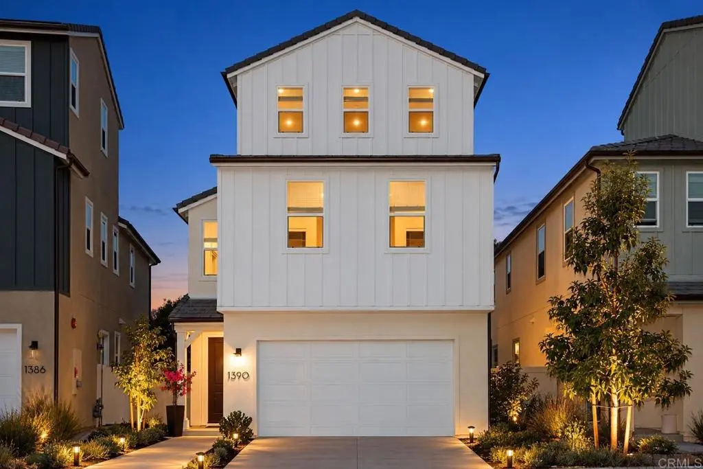 1390 Blue Port Way, Oceanside, CA — listing photo 1