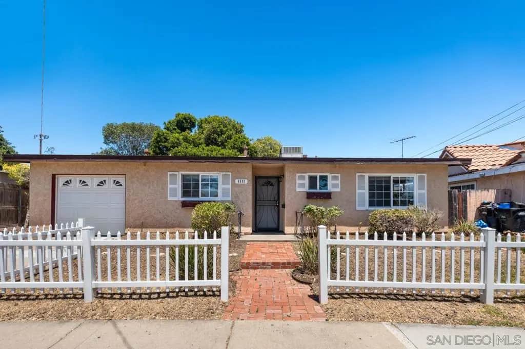 4581 Chinook, San Diego, CA — listing photo 1