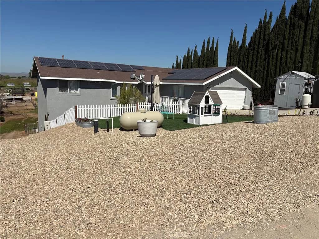 8199 Plane View, Paso Robles, CA — listing photo 1