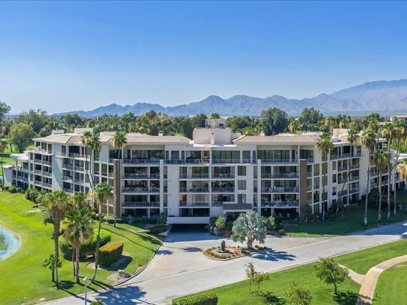 910 Island Drive 406, Rancho Mirage, CA — listing photo 1