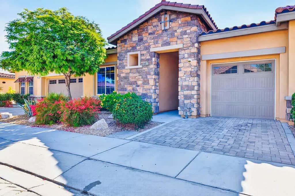 3900 Via Amalfi 2, Palm Desert, CA — listing photo 1