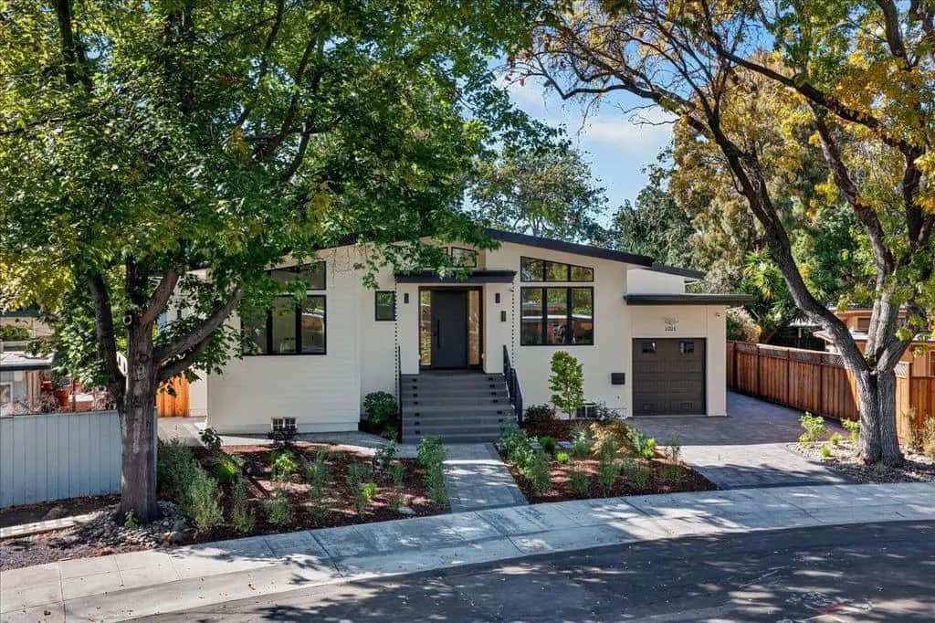 1084 Moffett Circle, Palo Alto, CA — listing photo 1