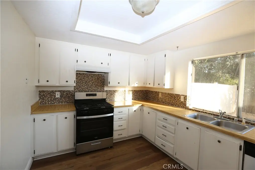 292 Parkview, Lake Elsinore, CA — listing photo 1