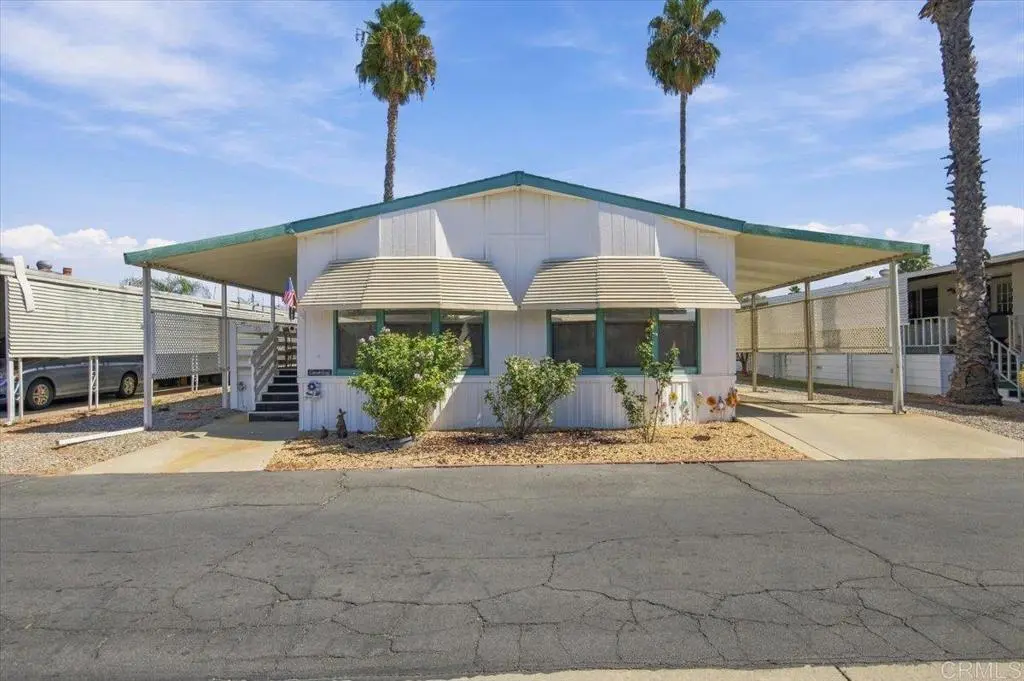 1525 W Oakland Avenue 55, Hemet, CA — listing photo 1