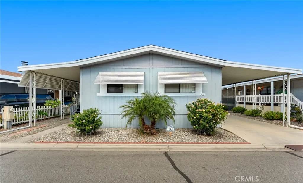 5001 W Florida 748, Hemet, CA — listing photo 1