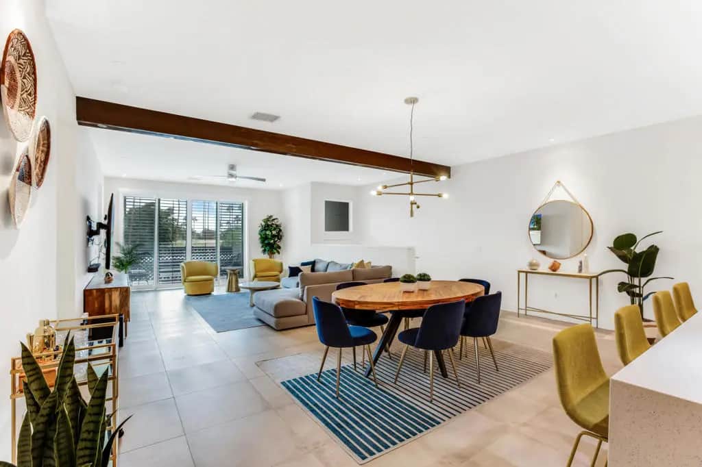 160 The Riv, Palm Springs, CA — listing photo 1