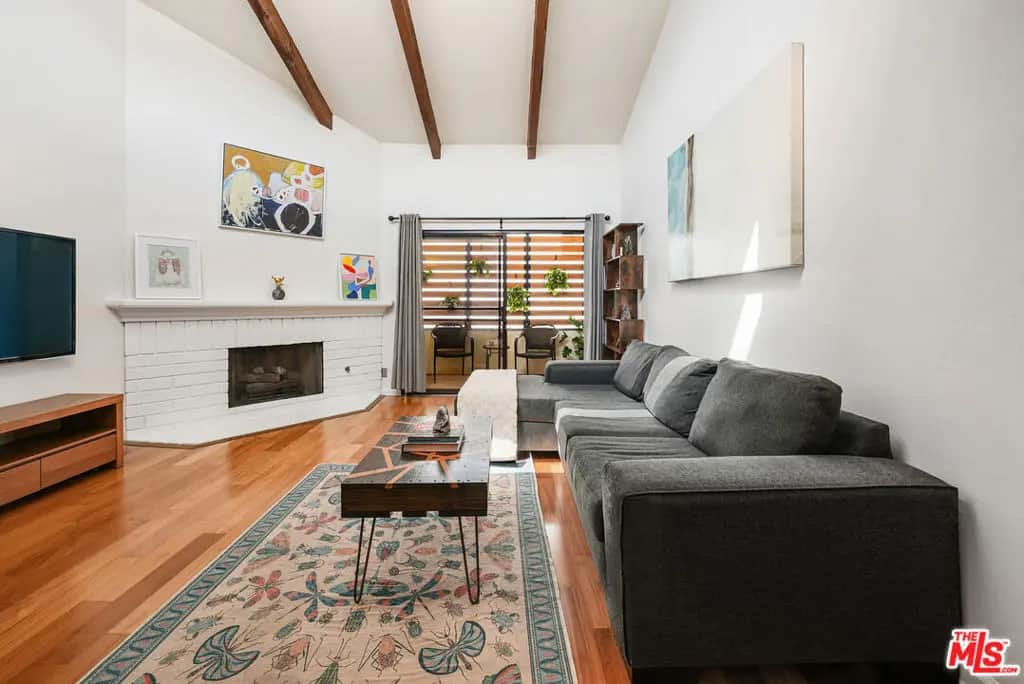 1250 Amherst Avenue 302, Los Angeles, CA — listing photo 1