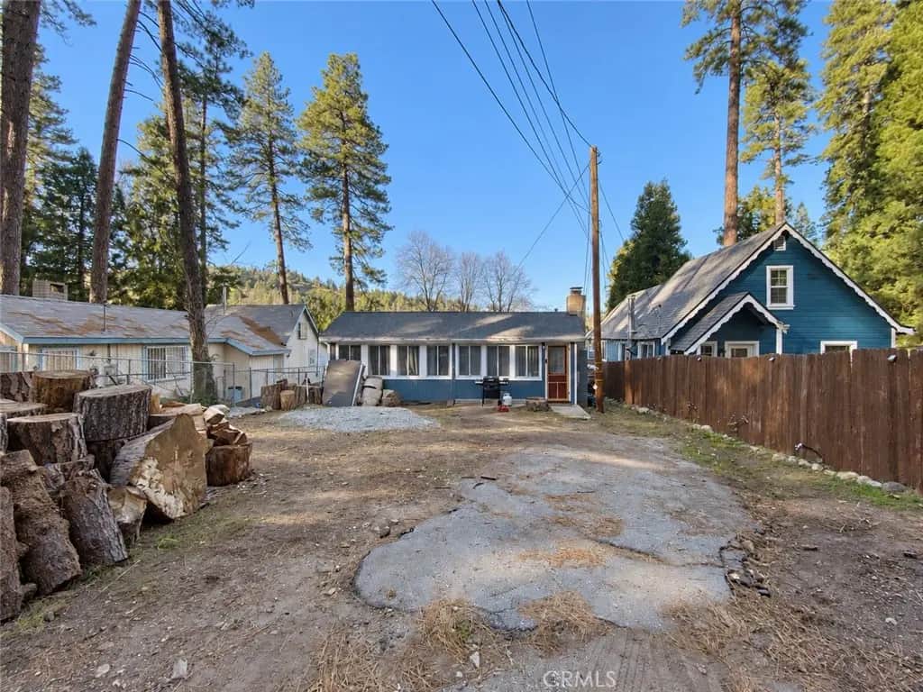22894 Waters Drive, Crestline, CA — listing photo 1