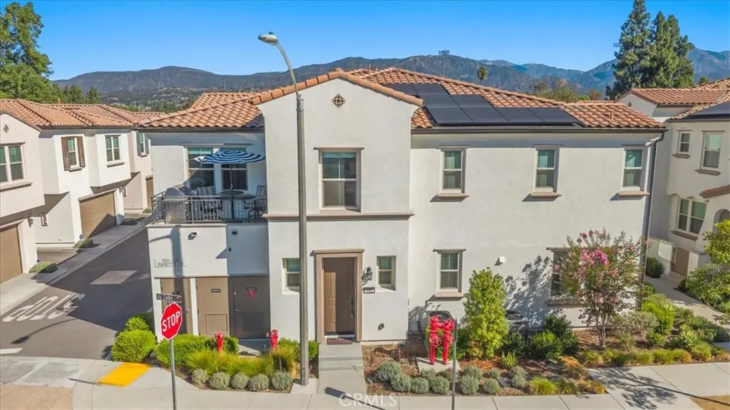 102 Fayette Court, Claremont, CA — listing photo 1