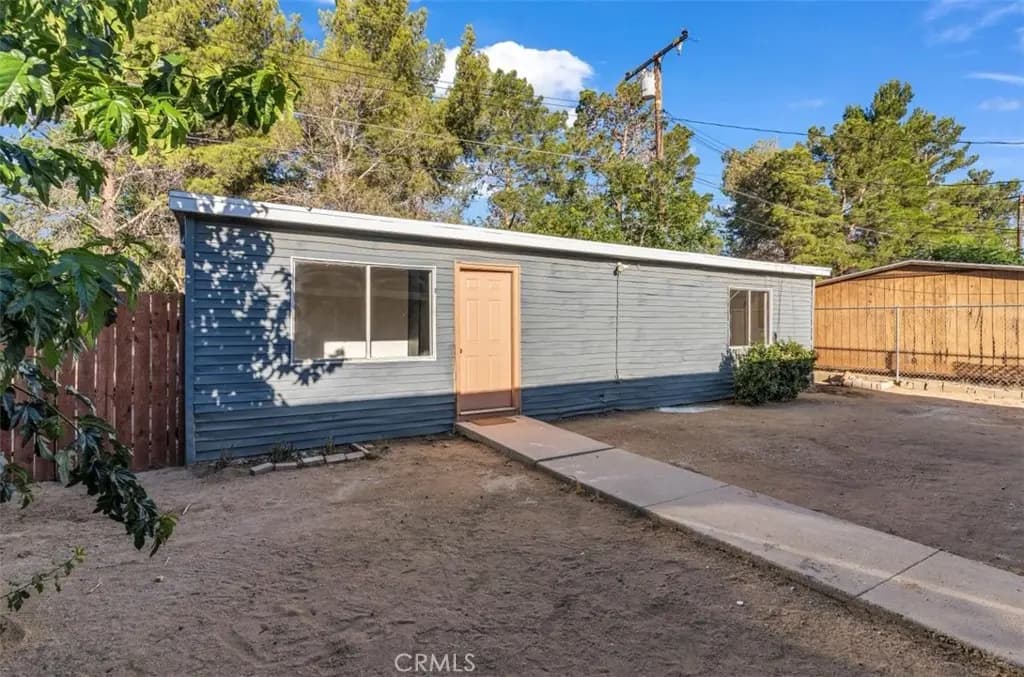 14147 Arrowhead Drive A, Victorville, CA — listing photo 1