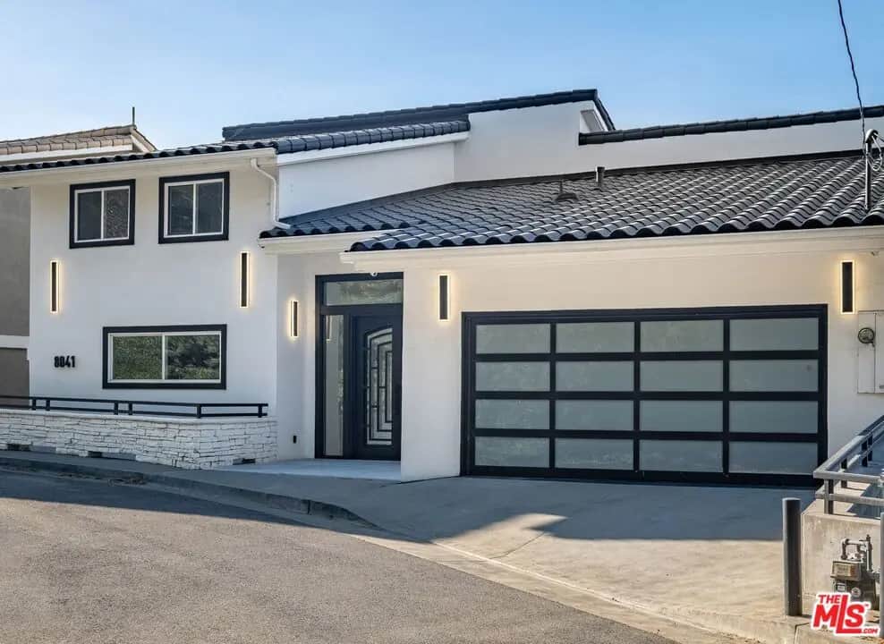 8041 Bulwer Drive, Los Angeles, CA — listing photo 1