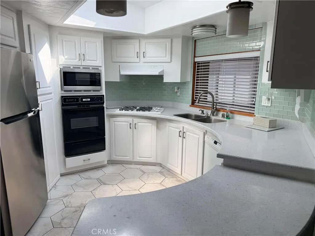 3595 Santa Fe 181, Long Beach, CA — listing photo 1