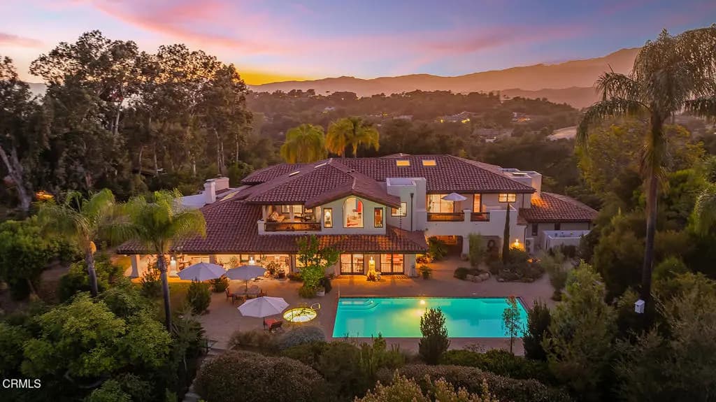 11020 Rodeo Drive, Oak View, CA — listing photo 1